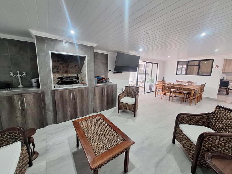 5 Bedroom Property for Sale in Reebok Western Cape